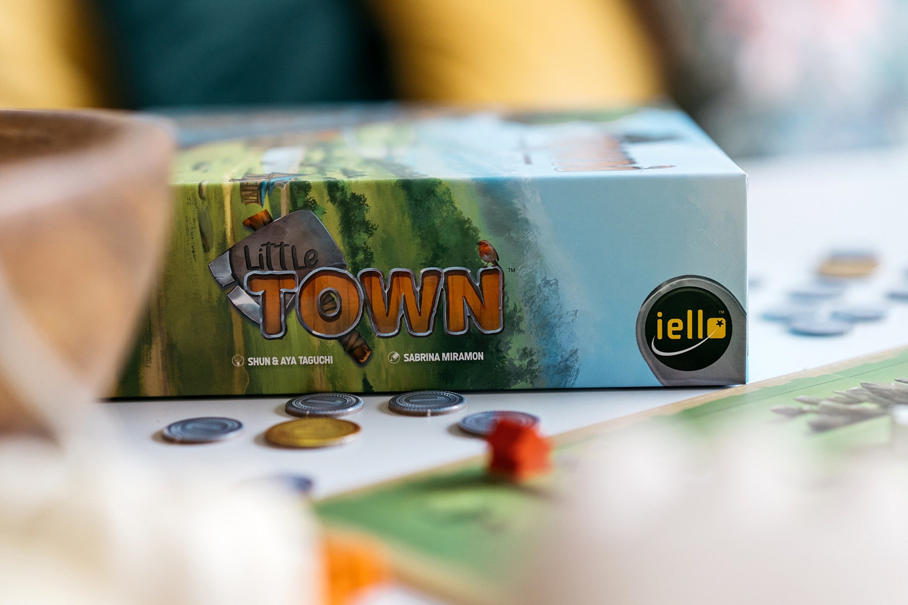 Little town Iello jeu de société
