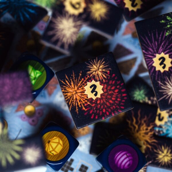 Lanterns dice
