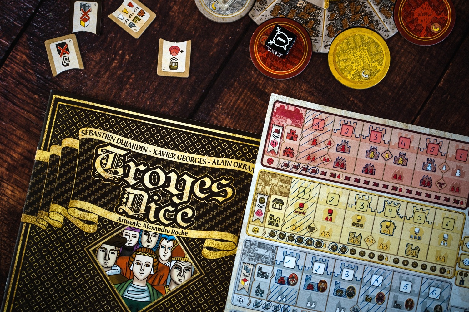 Troyes dice pearl games jeu de société boardgame