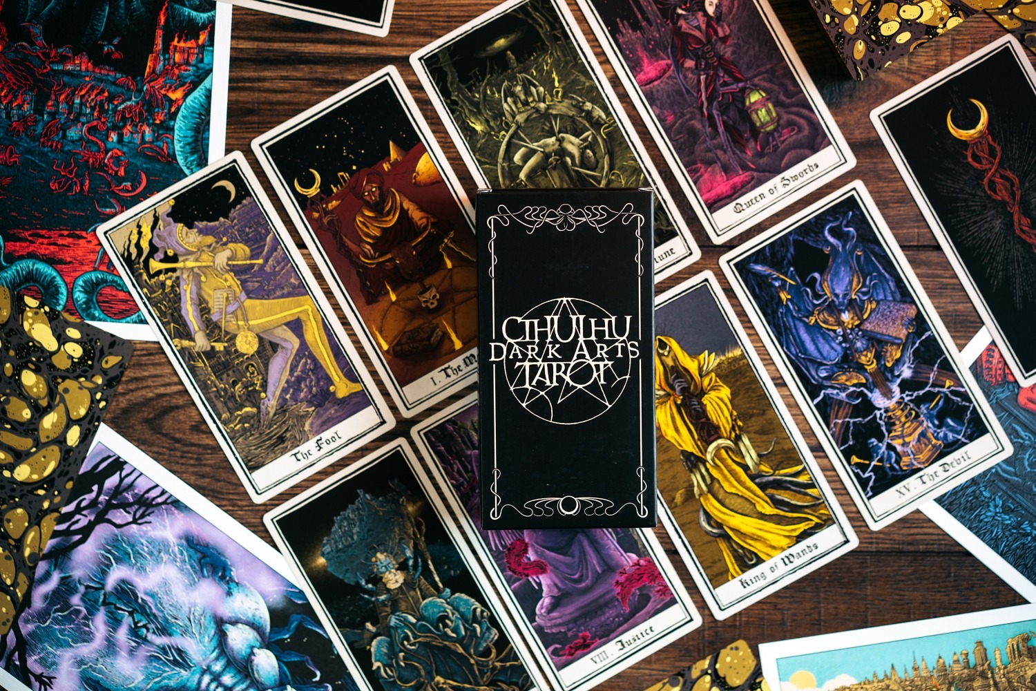 Chtuluh dark arts tarot bragelonne