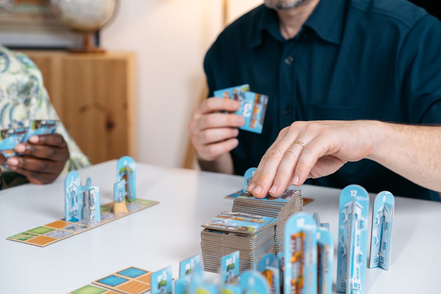 Neoville blue orange jeu de société boardgame