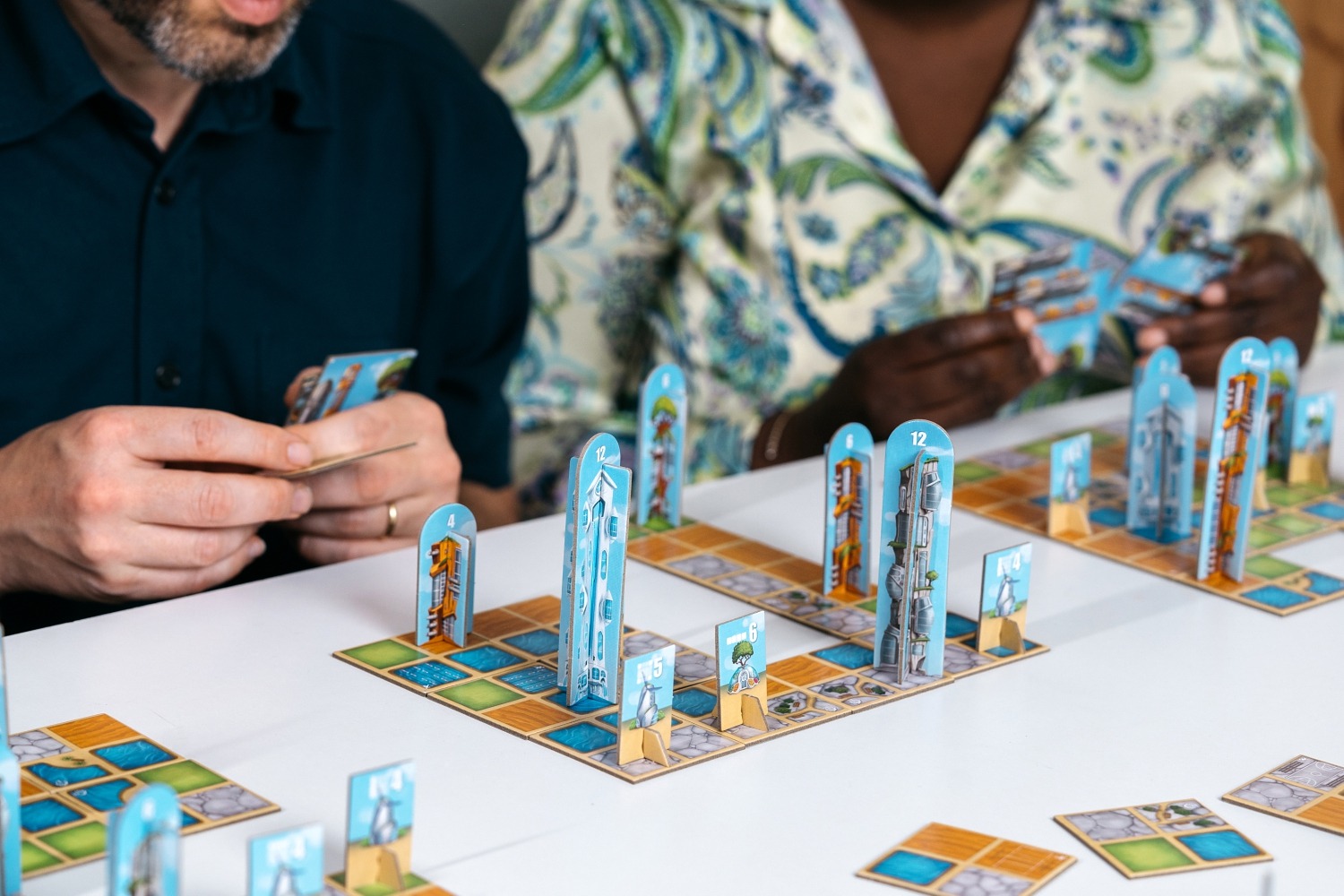 Neoville blue orange jeu de société boardgame