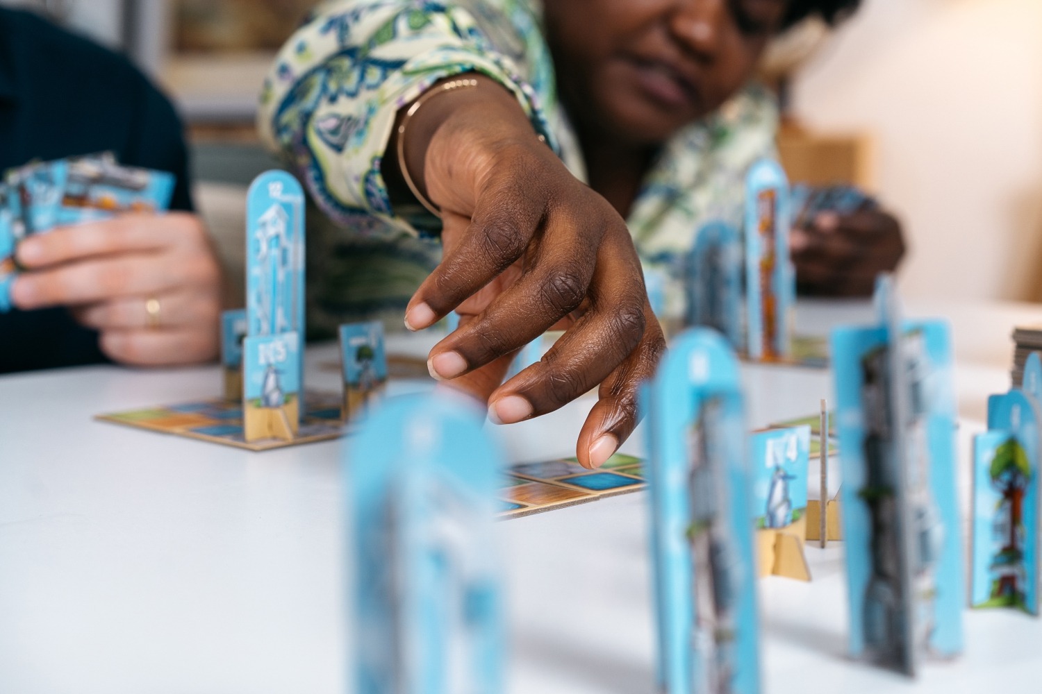 Neoville blue orange jeu de société boardgame