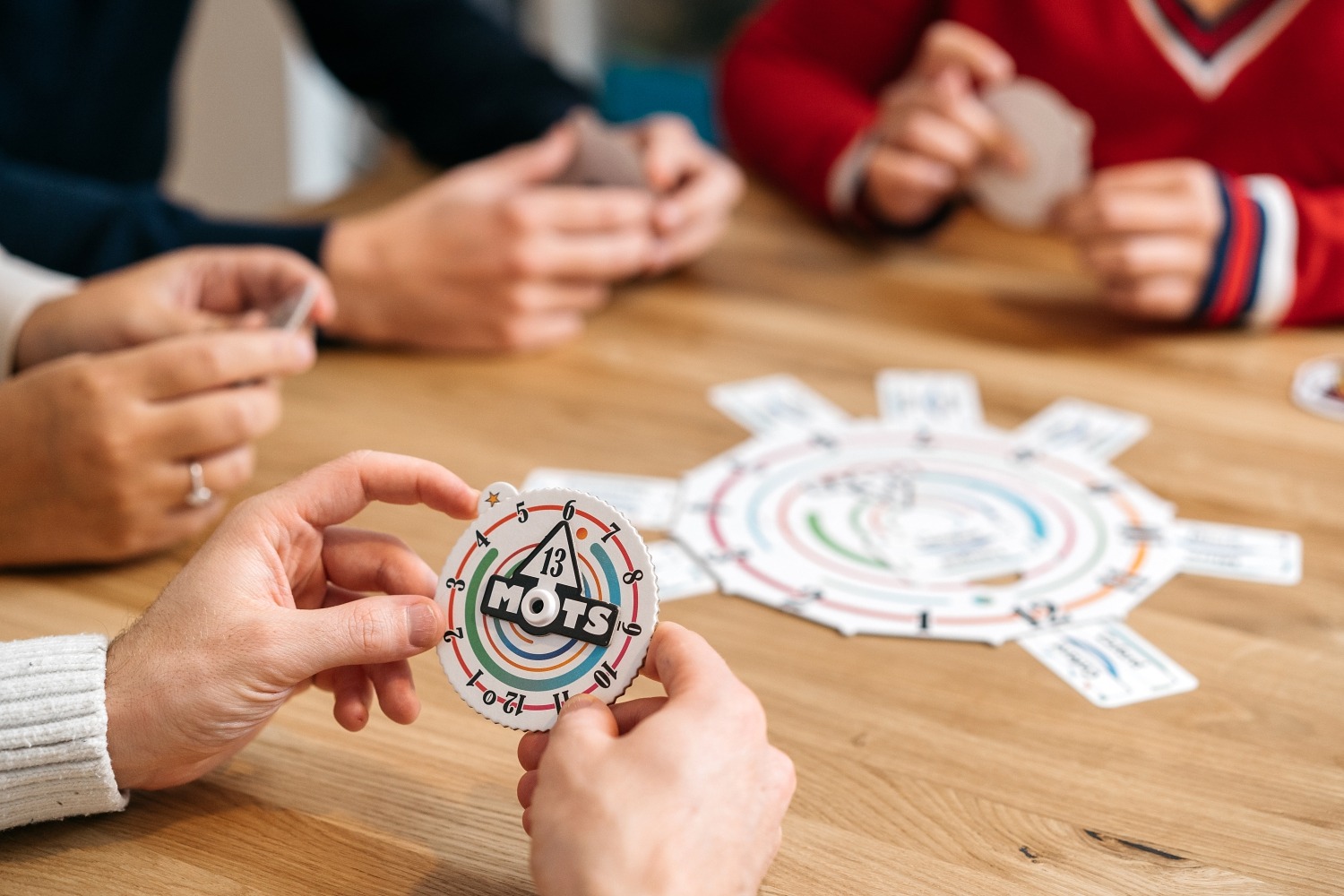 13 mots Captain Games jeu de société entre amis boardgame 